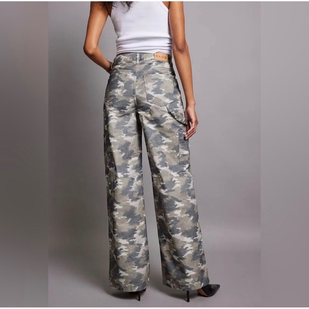 NA-KD Women Grey Camo Wide Leg Cargo Carpenter Pants Size EU 40 1100-006571-0168 - Picture 2 of 11